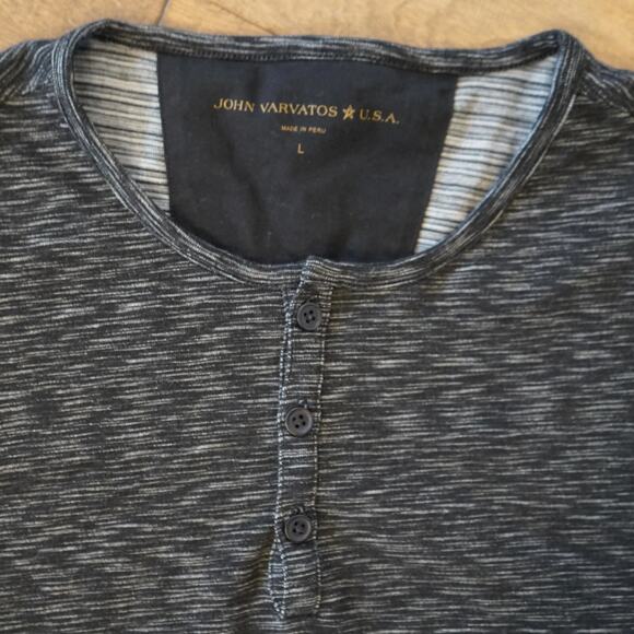 John Varvatos Star USA Henley T-Shirt Adult Large Static Heather Black Gray - Picture 6 of 6